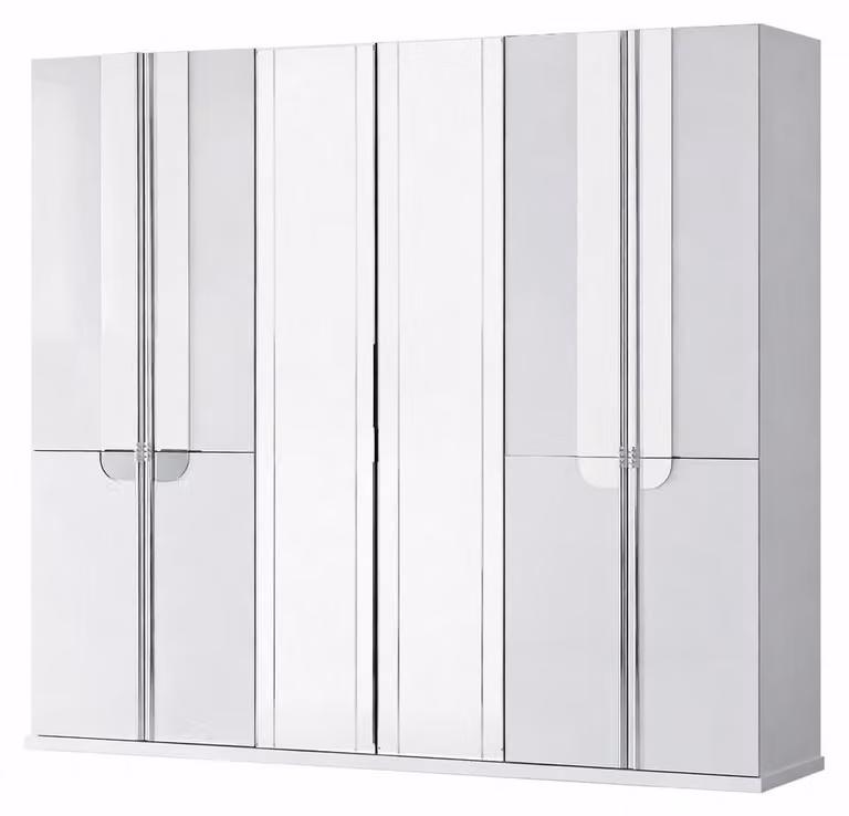 Elegante armadio con ampio spazio contenitivo