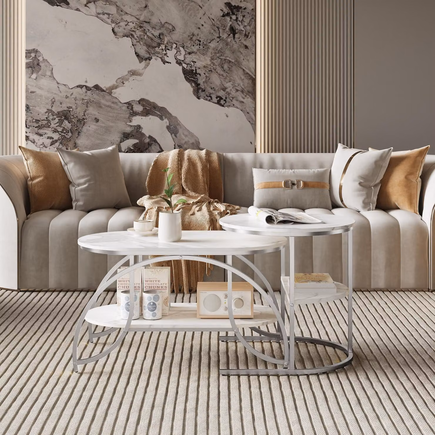 Tavolino quadrato in marmo bianco con struttura in metallo argentato - design moderno, stabile e versatile