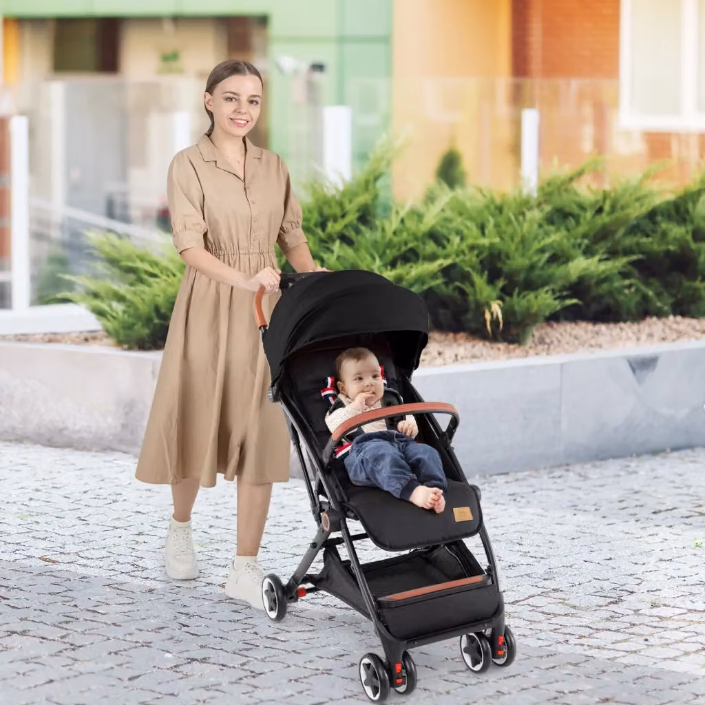 Passeggino pieghevole DESIGN IN nero con ruote piroettanti e sospensioni per bambini – 2