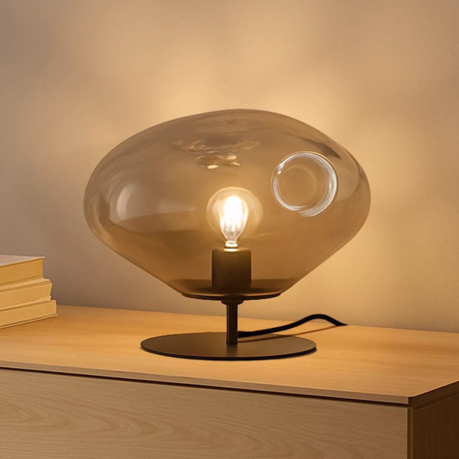 Lampada da tavolo Lelia Lindby, Alluminio / Grigio / Zincato, Soggiorno / Sala da pranzo, Vetro, Design, Lampada da tavolo