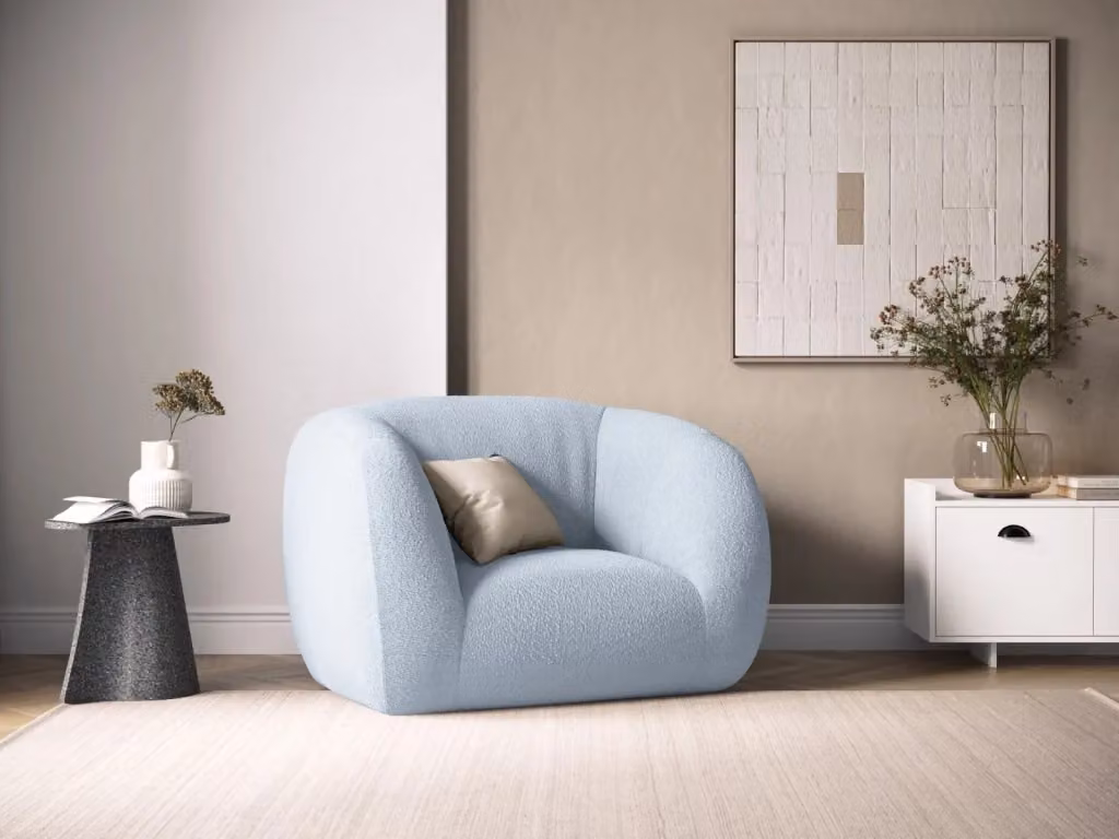Poltrona Essen Cosmopolitan Design in bouclé azzurro con braccioli e seduta a vasca per il tuo living – 2