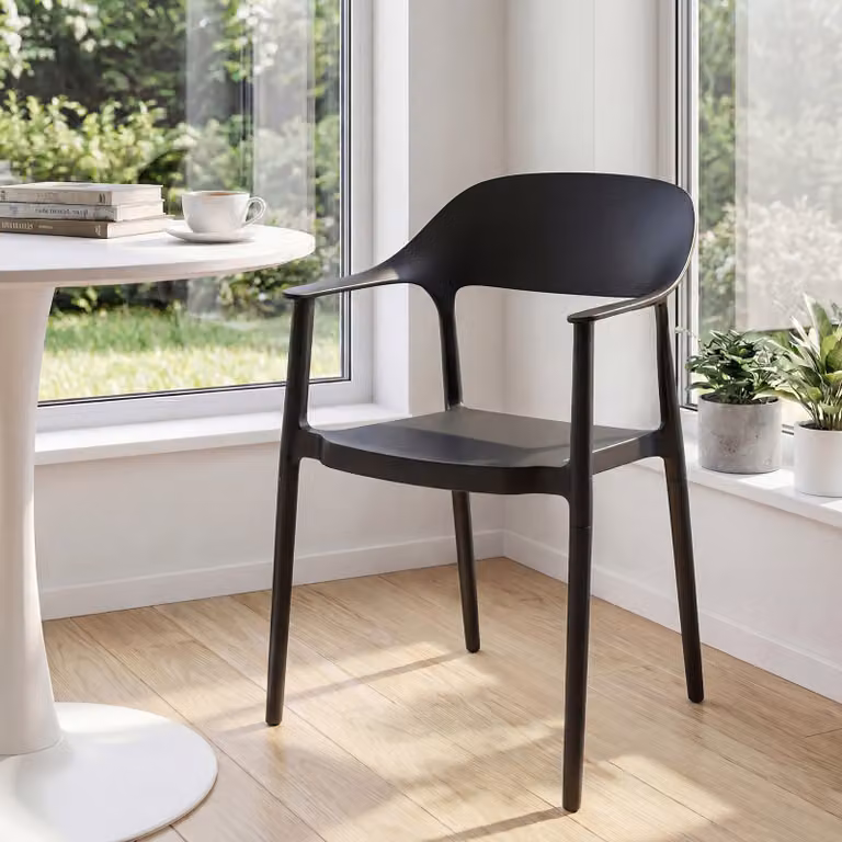Sedia da pranzo ergonomica Costway in plastica nera con schienale cavo, poltrona impilabile moderna per soggiorno, sala da pranzo e giardino