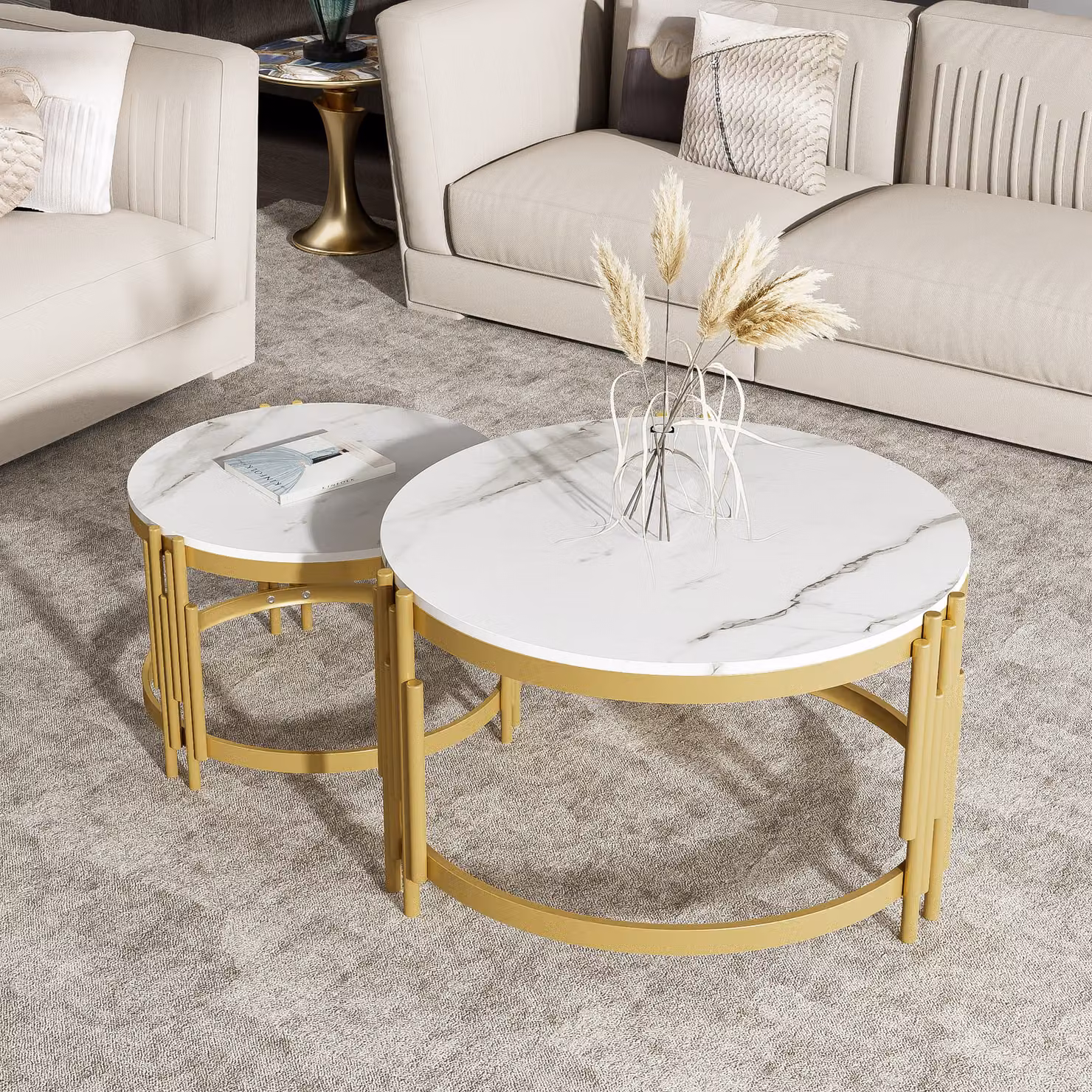 Tavolino Flieks, set di 2 tavolini in marmo rotondi, tavolino da salotto con struttura in metallo dorato, tavolino in stile moderno, bianco