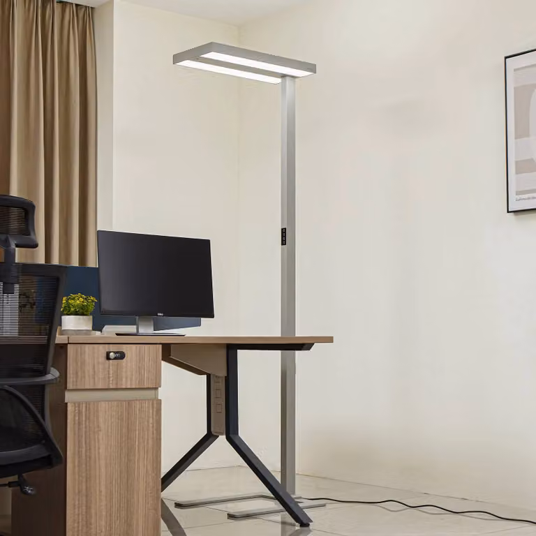 Arcchio Piantana LED Logan Ultra HCL CCT, argento, dimmerabile Arcchio,, Alluminio / Grigio / Zincato, Studio / Ufficio, Alluminio, Moderno