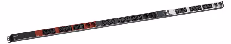 BACHMANN BN ESSENTIAL, ciabatta con conta kWh, 24 prese C13, 6 prese C19, 6 prese CEE7/3, cavo di alimentazione da 3,0 metri, con connettore CEE 16/5p