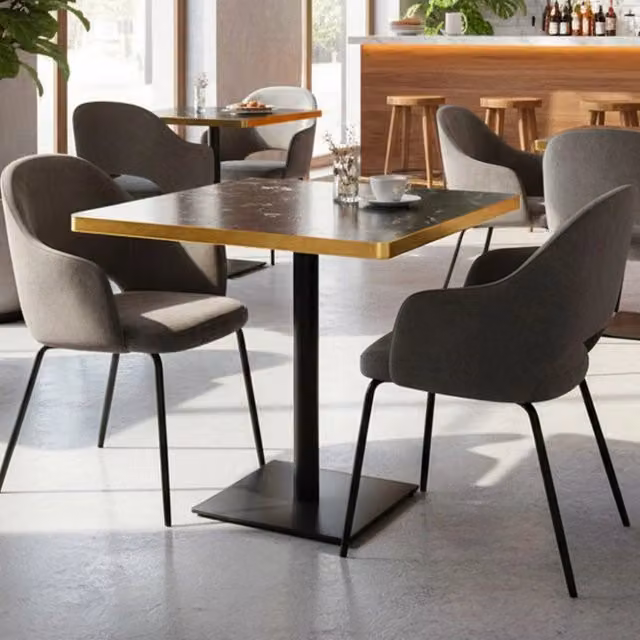 Tavolo quadrato moderno Effezeta Italia con piano effetto marmo nero e base nera L/P/H: 80 x 80 x 75 cm
