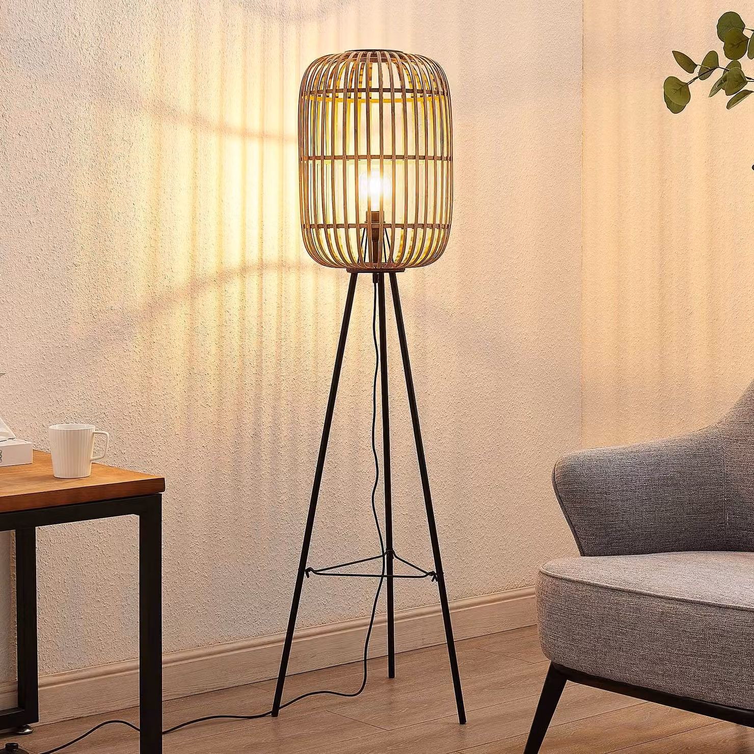 Lampada da terra Canyana Lindby, Legno chiaro, Soggiorno / Sala da pranzo, Legno, Campagna / Rustiche, Lampada da terra