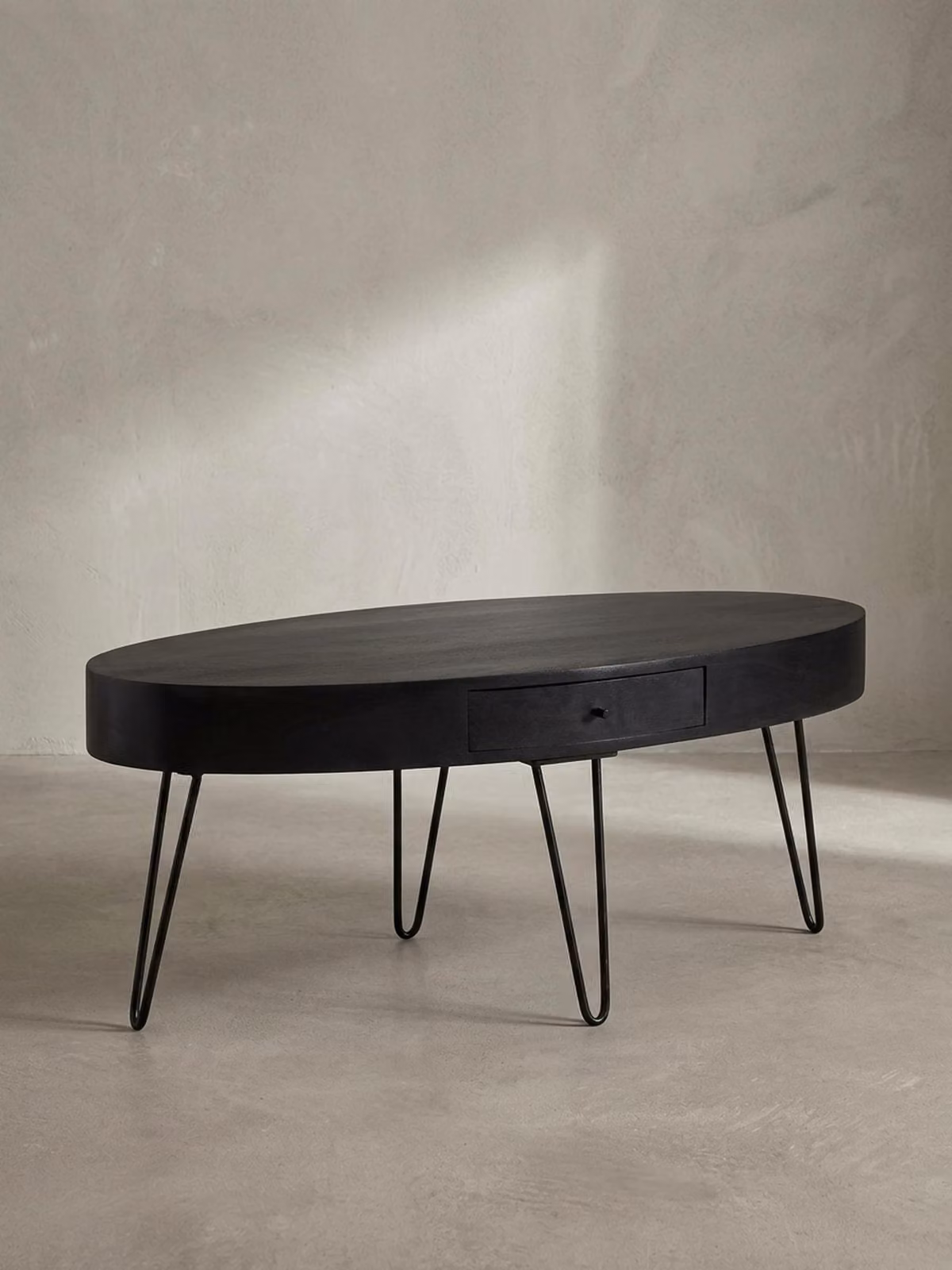 Tavolino da salotto 100x50x40 cm in legno massello di mango Tavolino in metallo, tavolino da salotto di design ovale con cassetto, tavolino da caffè con spazio contenitivo massiccio, grande tavolino da salotto con gambe a forcella
