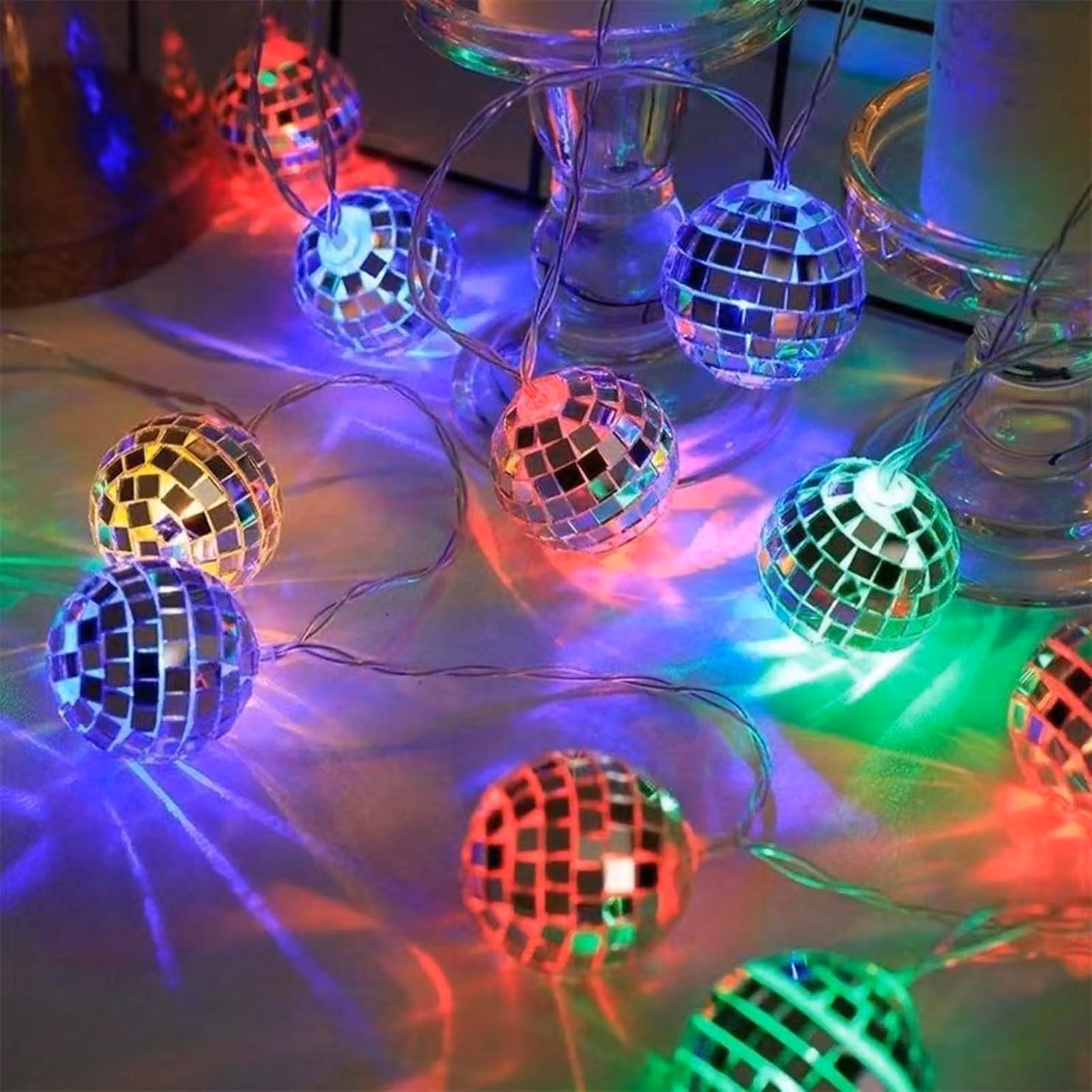 Catena luminosa a LED con palline specchiate, lunghezza 3 metri, 20 LED, alimentazione USB, multicolore