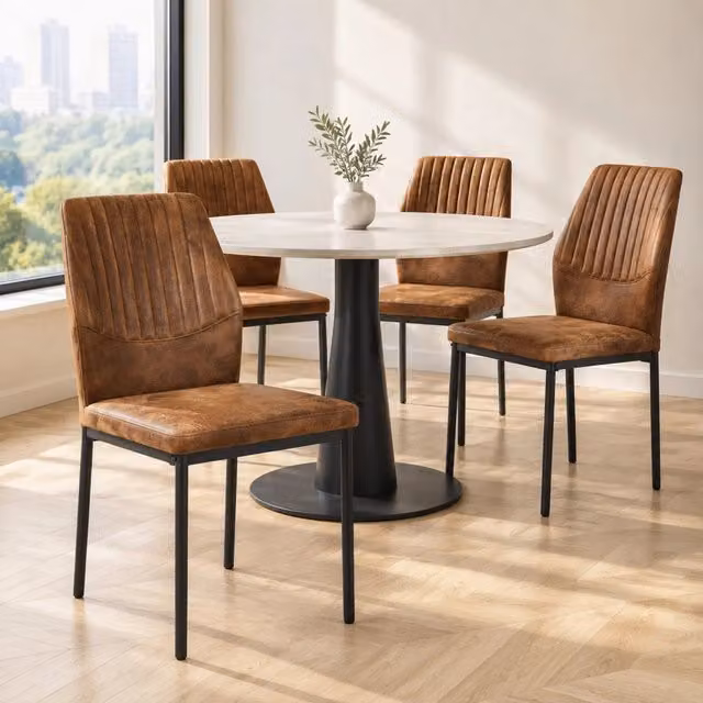 Set di 4 Sedie da Pranzo con Schienale in Tessuto Tech Marrone e Gambe in Metallo Nero, Altezza 93 cm