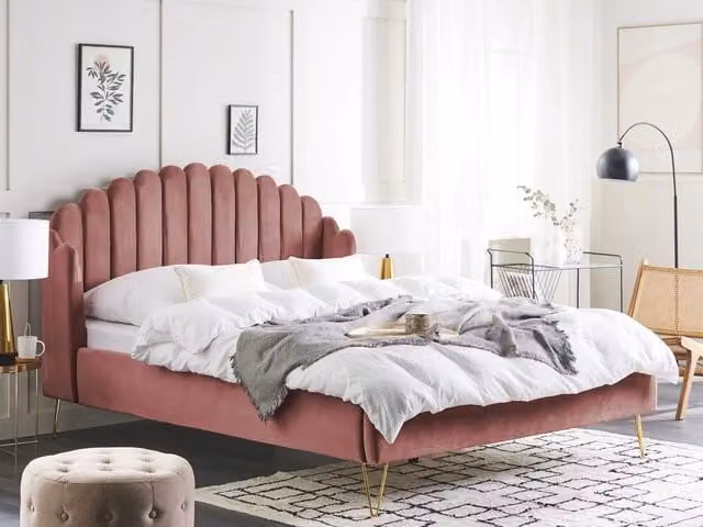 Letto Beliani in velluto rosa con testata capitonné e rete a doghe in legno L: 160 cm, P: 200 cm, H: 126 cm – 1