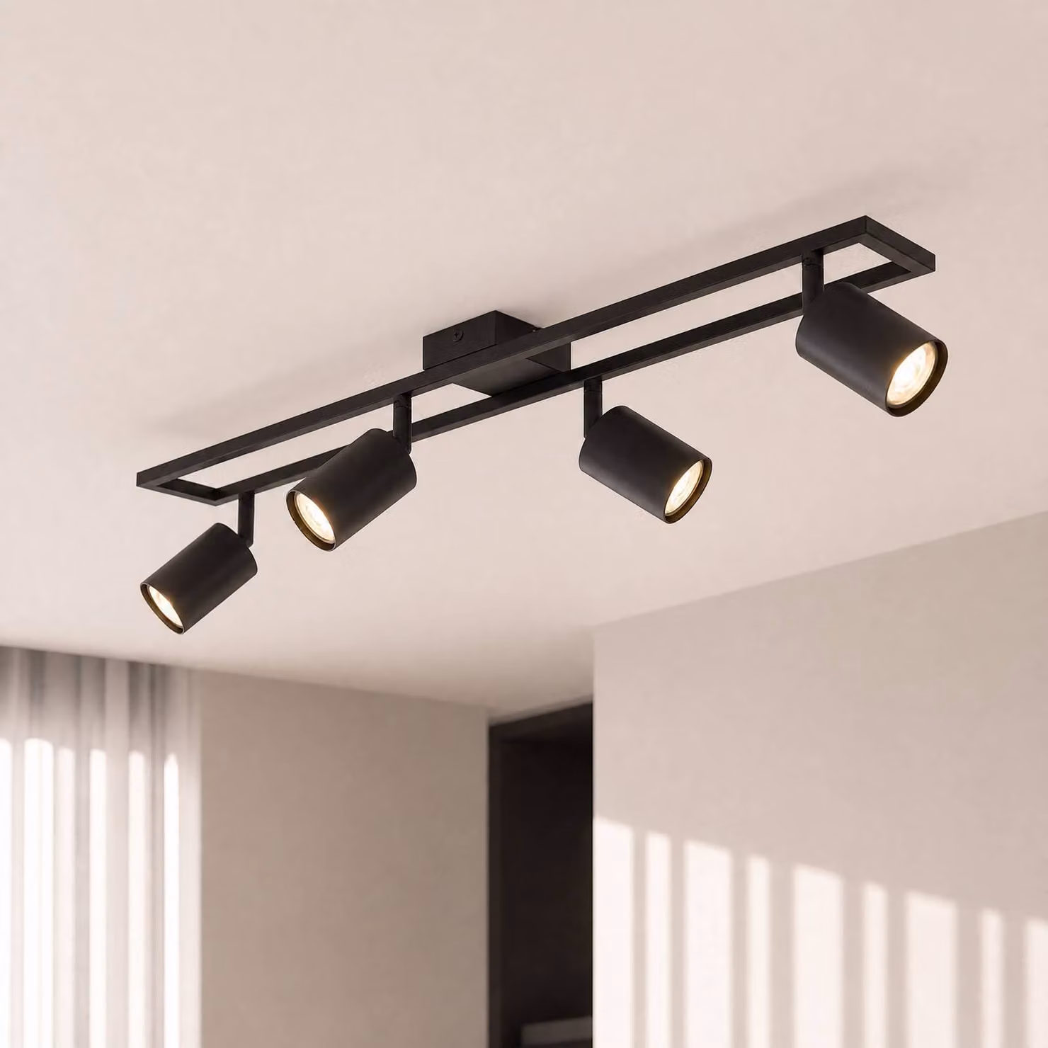 Faretto da soffitto Lindby Bravius, nero, a 4 luci, in ferro Bravius Lindby, dimmerabile, Nero, Soggiorno / Sala da pranzo, Metallo, Faretto