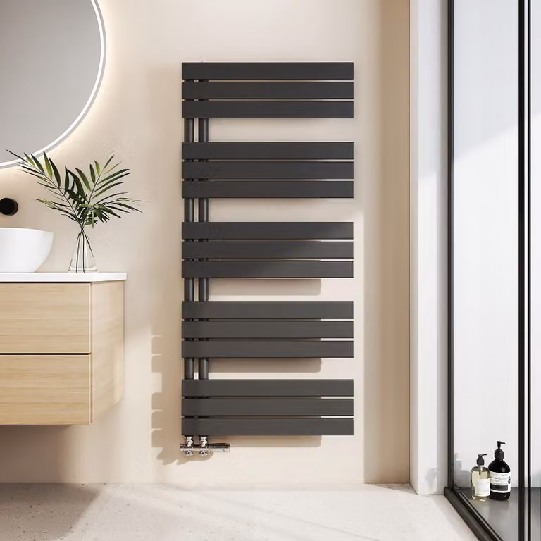 EMKE Radiatore da bagno piatto 132x60 cm Nero Scaldasalviette Asciugasalviette Pannello Attacco laterale 798W senza elemento riscaldante