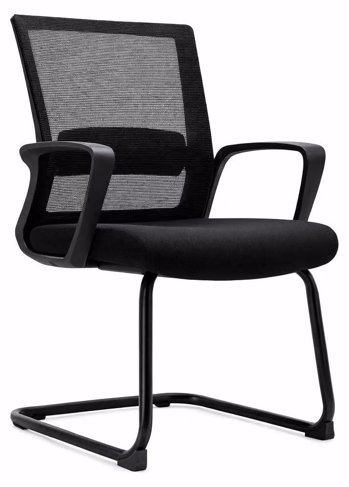 Sedia da ufficio moderna con schienale in rete nera e design ergonomico