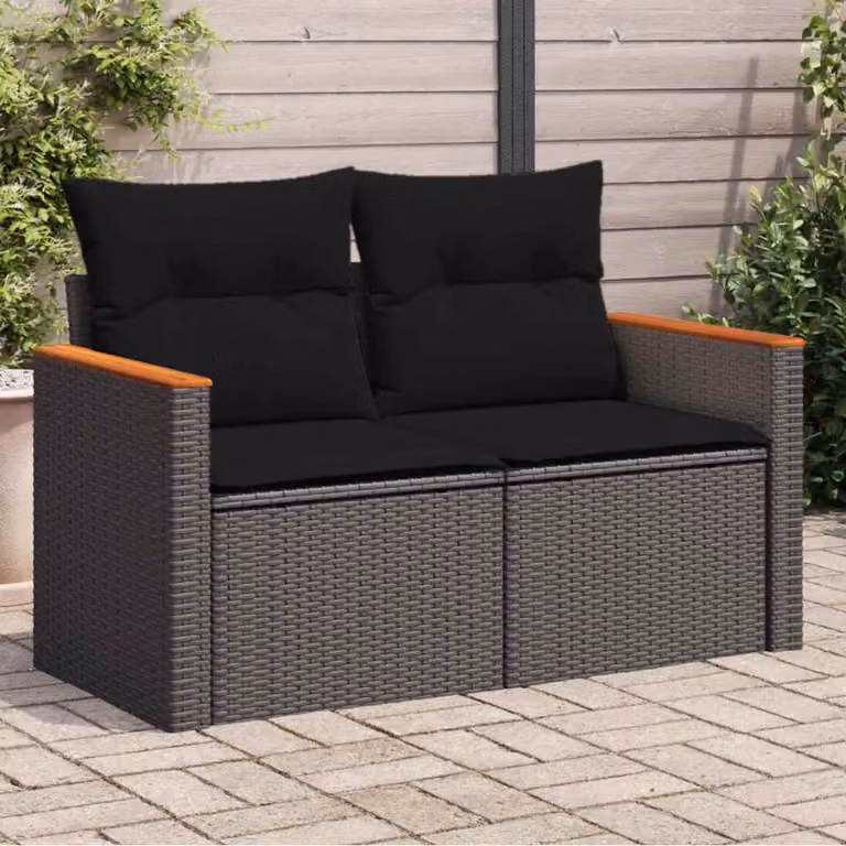 vidaXL Divano da giardino a 2 posti in polyrattan nero con cuscini e coperture rimovibili L: 124 cm, P: 69 cm, H: 62 cm