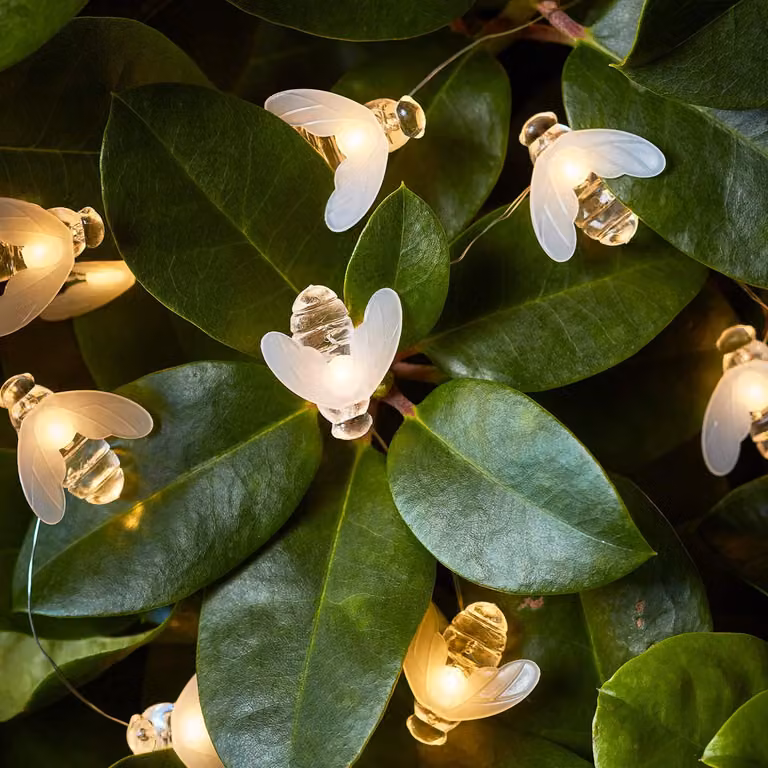 Catena luminosa a LED a forma di ape, 2,5 metri, luce bianco caldo, con timer, grado di protezione IP44, 20 api