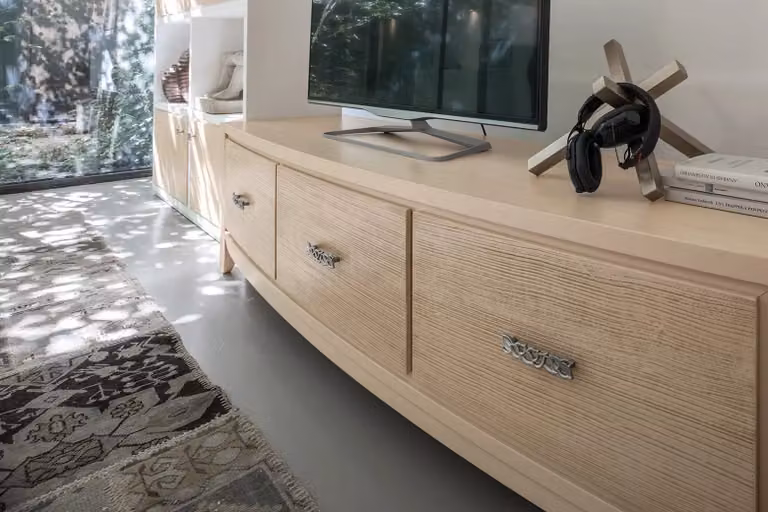 Porta TV Mobili 2G in legno con 3 cassetti e decoro onda beige L: 180 cm, P: 51 cm, H: 50 cm
