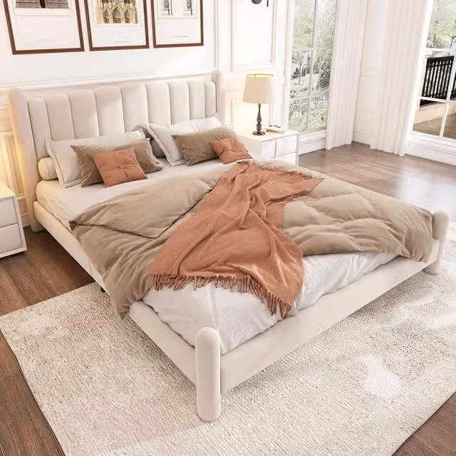 Letto imbottito Mivray in velluto beige con rete a doghe e testiera ondulata L/P: 180 x 200 cm