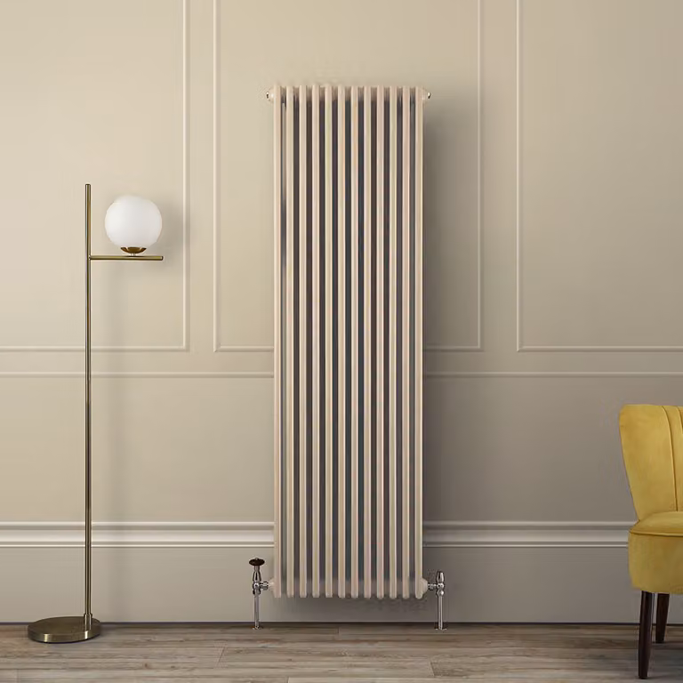 Radiatore Tradizionale Verticale a Doppia Colonna - Marrone (Elk Brown) - 1800mm x 560mm - Regent