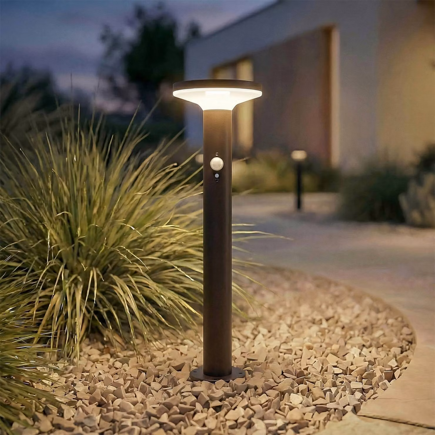Lampada da terra a LED e solare PRIOS Kalen, nera, 50 cm, con sensore Kalen, Nero, Metallo, Moderno, Lampada da esterni