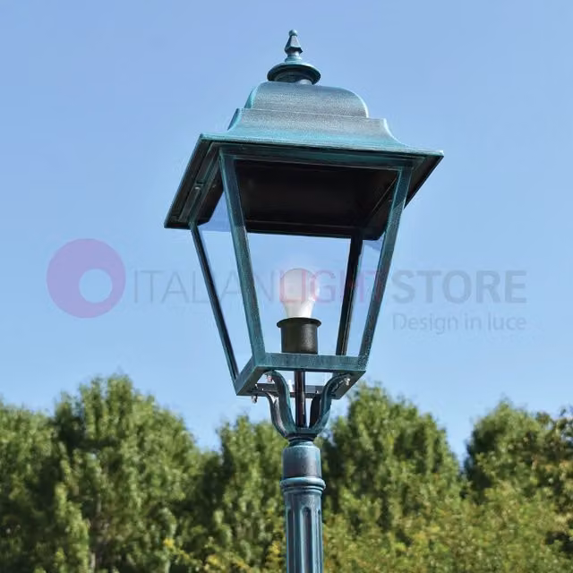 Lampione da esterno ELETTRA MAXI Iris Luce Linea Garden, design classico quadrato, colore nero e verde, Altezza: 272 cm