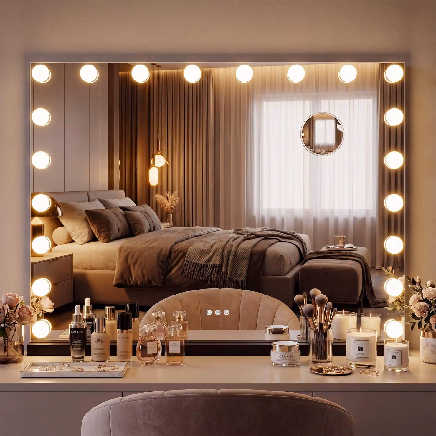 Specchio da trucco Norlina con luci LED e porta USB | Colore: nero | Dimensioni: 80x14x62 cm