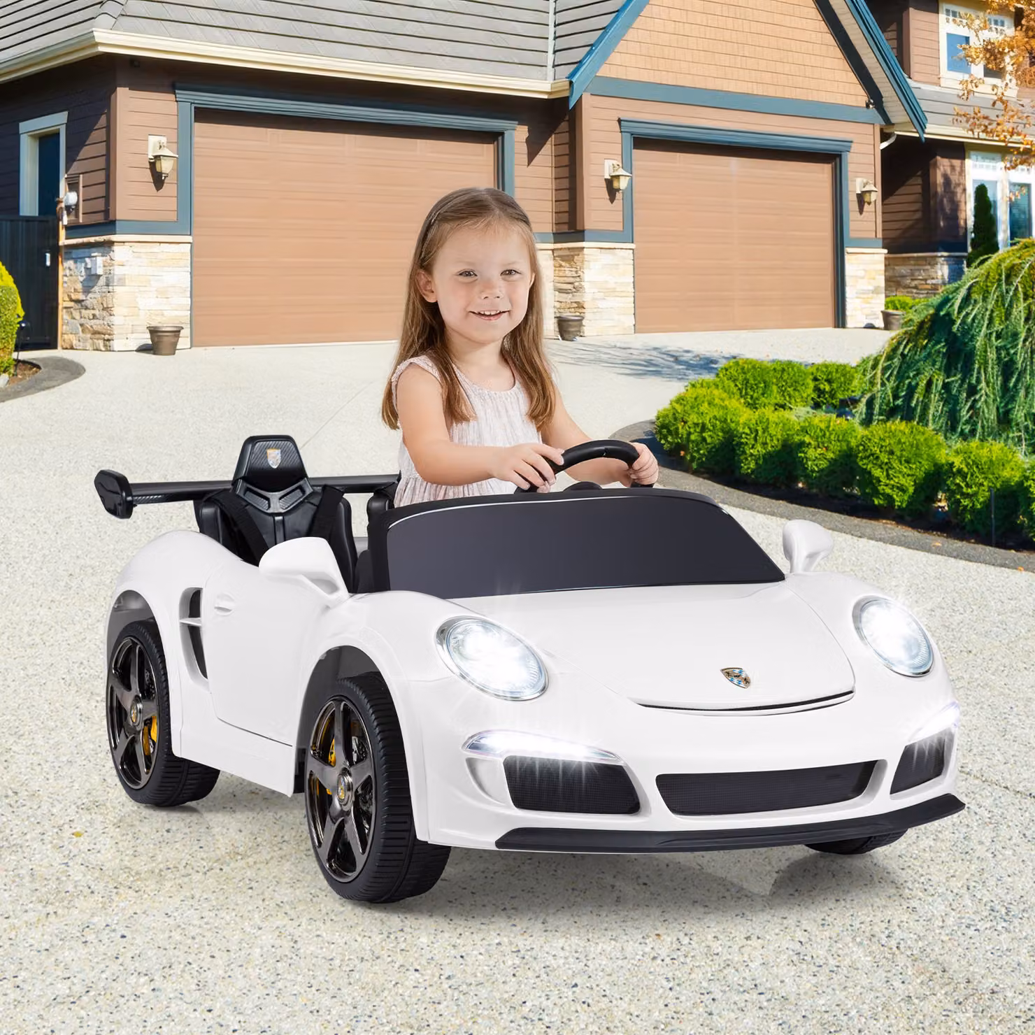 Auto elettrica a pedali Costway per bambini con telecomando per genitori, luci e clacson, Bianco