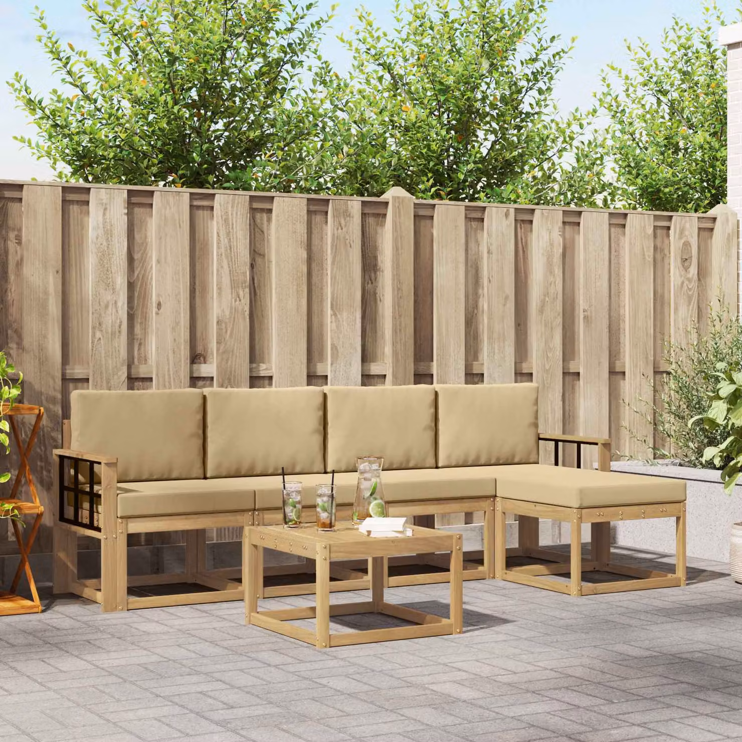 Set di divani da esterno vidaXL 6 pz in legno di acacia con cuscini Bianco e Beige