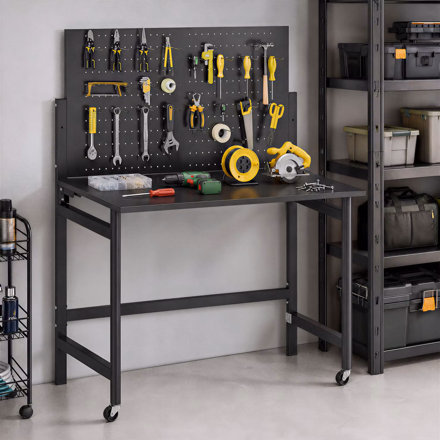 HOMCOM Banco da Lavoro Pieghevole Portatile con Pannello Perforato, Piano in Legno e Struttura in Acciaio, Nero – 2