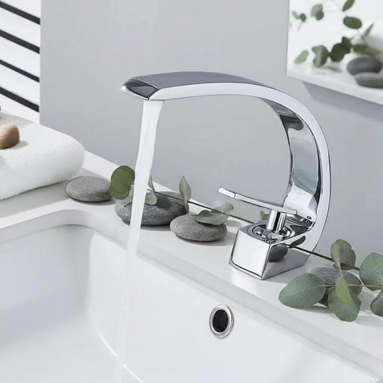 Miscelatore per lavabo in ottone cromato, per acqua fredda e calda, adatto per bagno, ospiti o toilette, a risparmio idrico