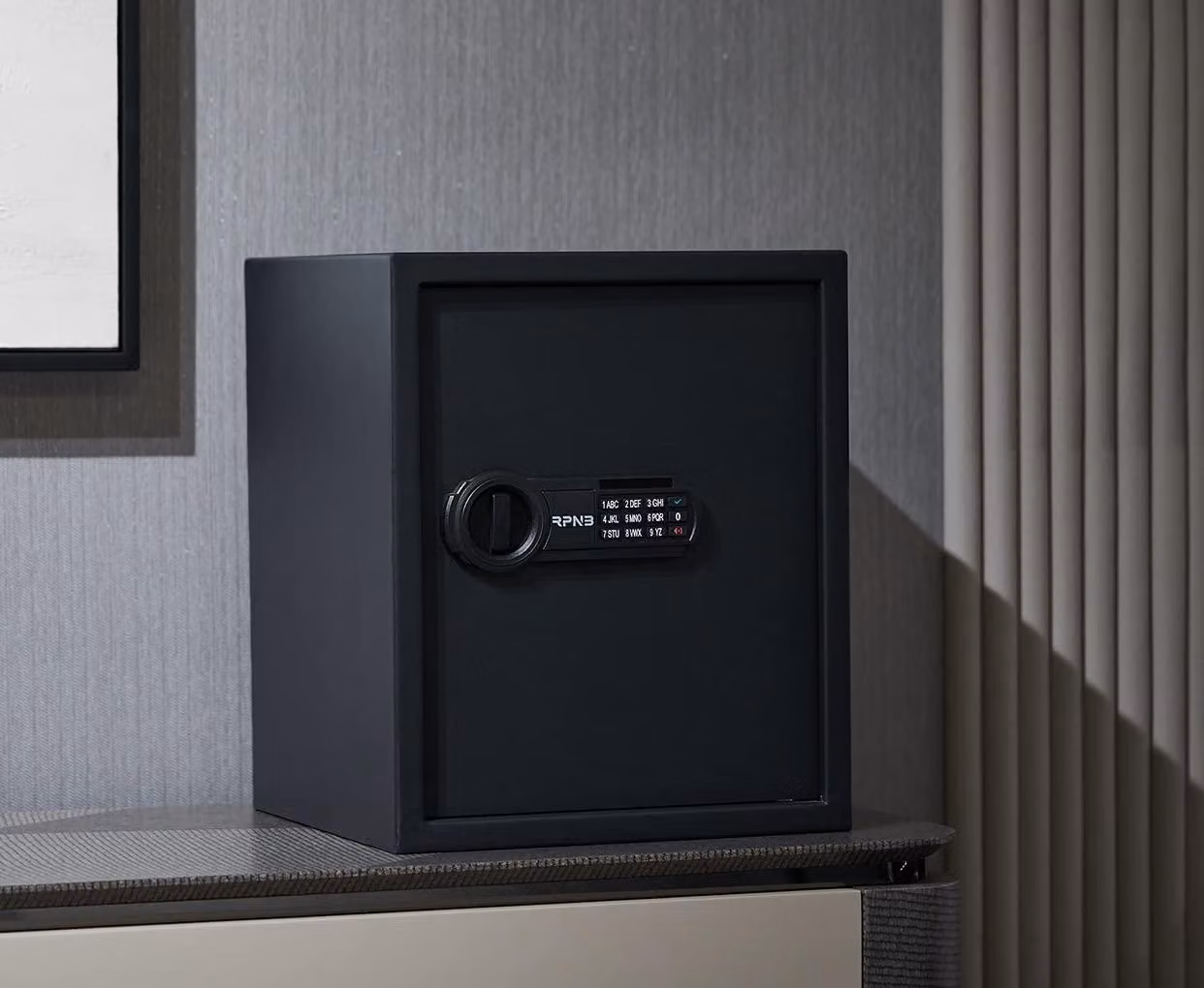 Cassaforte elettronica - Capacità: 51 litri - Acciaio legato - Colore: nero - Cassaforte da incasso