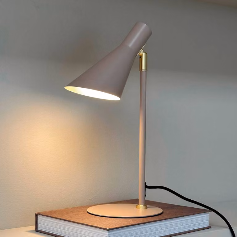 Dyberg Larsen Lampada da tavolo DL12, Crema / Ambra, Soggiorno / Sala da pranzo, Metallo, Design, Lampada da tavolo
