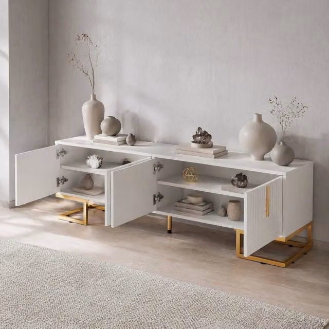 Mobile TV bianco 170 cm con 4 ante; ripiani interni; gambe dorate e piedini regolabili