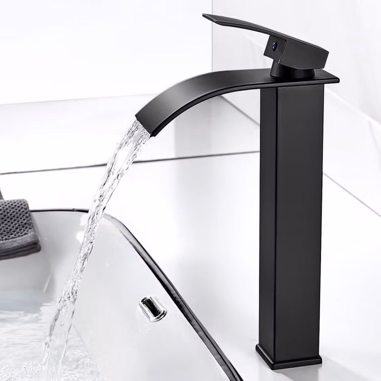 Rubinetto alto per lavabo da bagno, finitura nera opaca, altezza 235 mm