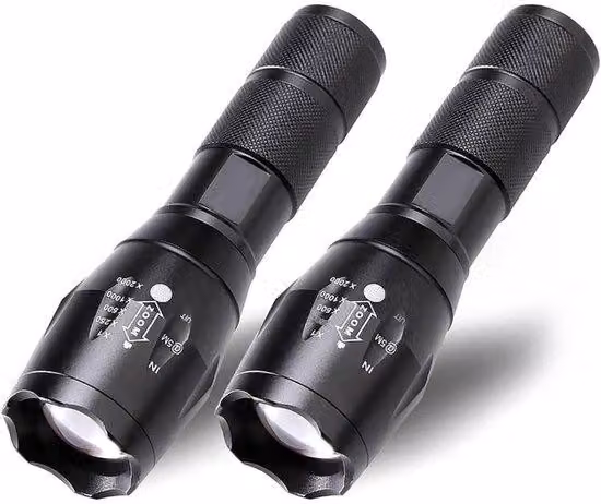 Torce a LED - 1000 lumen - Impermeabili e resistenti all'acqua - Funzione zoom - Ideali per emergenze, campeggio e illuminazione esterna - Luce di emergenza - 2 pezzi - Nero