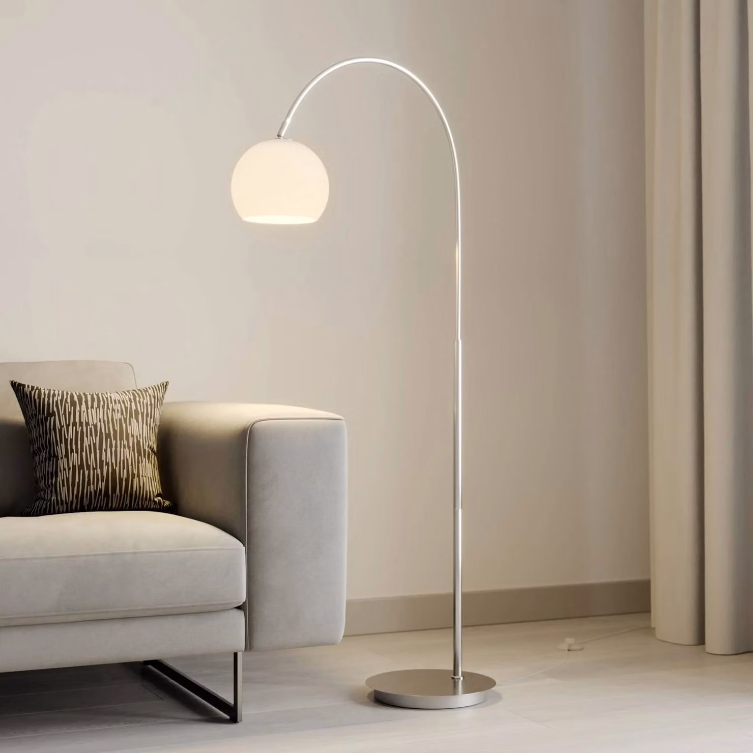 Lampada ad arco Cynthia Lindby, Alluminio / Grigio / Zincato, Soggiorno / Sala da pranzo, Vetro, Moderno, Lampada da terra