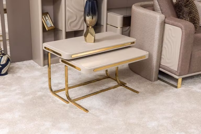 Moderno tavolino da salotto in vetro – Ideale per un soggiorno moderno.