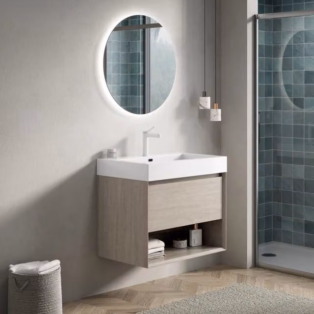 Mobile bagno sospeso con lavabo integrato in resina bianca, cassetto e ripiano aperto, effetto rovere chiaro