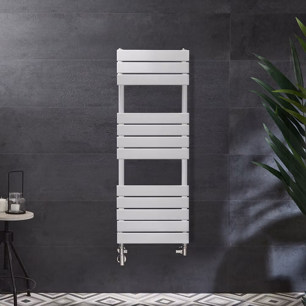 Scaldasalviette Misto Bianco  - 1200mm x 450mm - incl. 600 Watt Elemento Riscaldante con Copricavo e Valvole