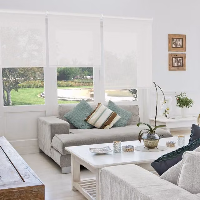 Tenda a rullo screen VIEWTEX bianco perla con grado di apertura 10%, L: 150 cm, H: 250 cm – 1