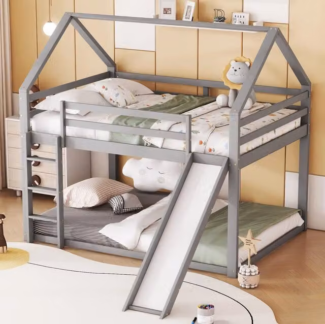 Letto a castello a casetta grigio 140x200 cm con scivolo e scala