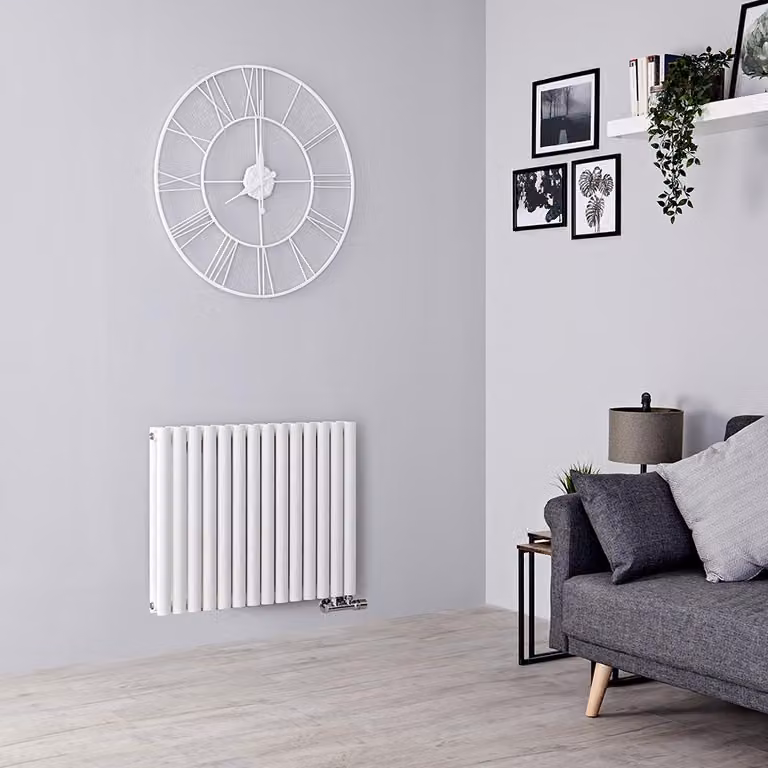 Radiatore Orizzontale Bianco di Design con Attacchi Centrali - 1040W - 635 x 826mm - Revive Caldae