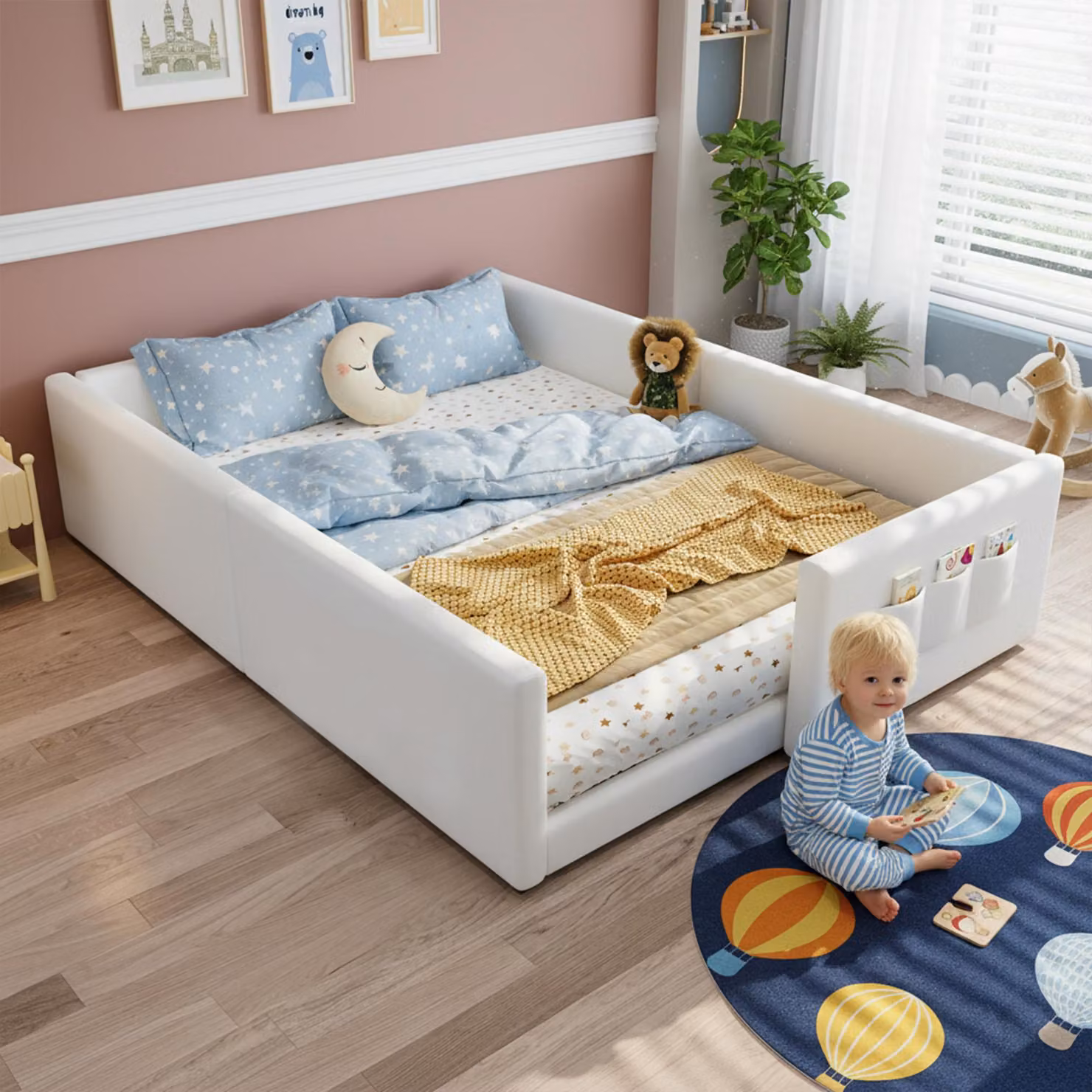 Letto imbottito Merax 140x200 cm con protezione anticaduta su tutti i lati, lettino per bambini con 3 tasche portaoggetti, letto per ragazzi in Finto cuoio, struttura con rete a doghe, bianco
