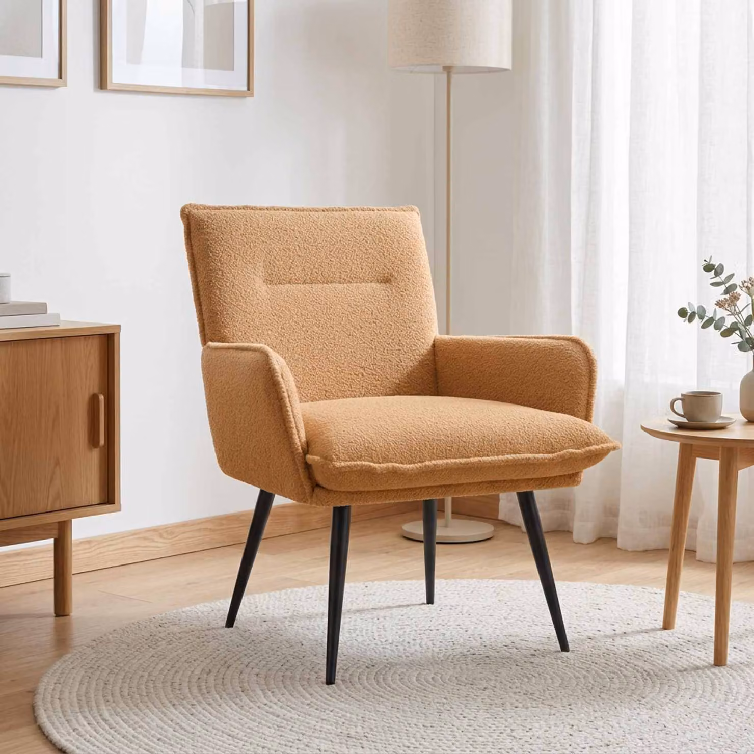 Poltrona moderna vidaXL in tessuto bouclé beige con braccioli e struttura in legno e metallo