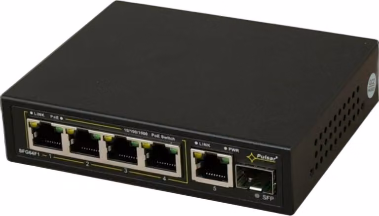 Switch a 6 porte PULSAR SFG64F1 per 4 telecamere IP