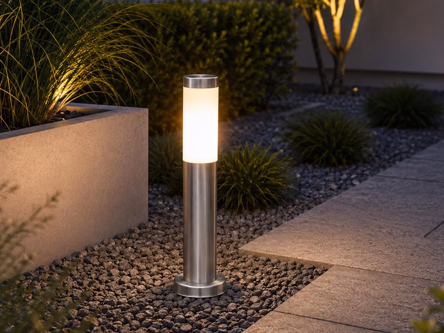 Lampada da esterno con base in acciaio inossidabile, altezza 45 cm, lampada da giardino con attacco E27 per l'illuminazione dei vialetti