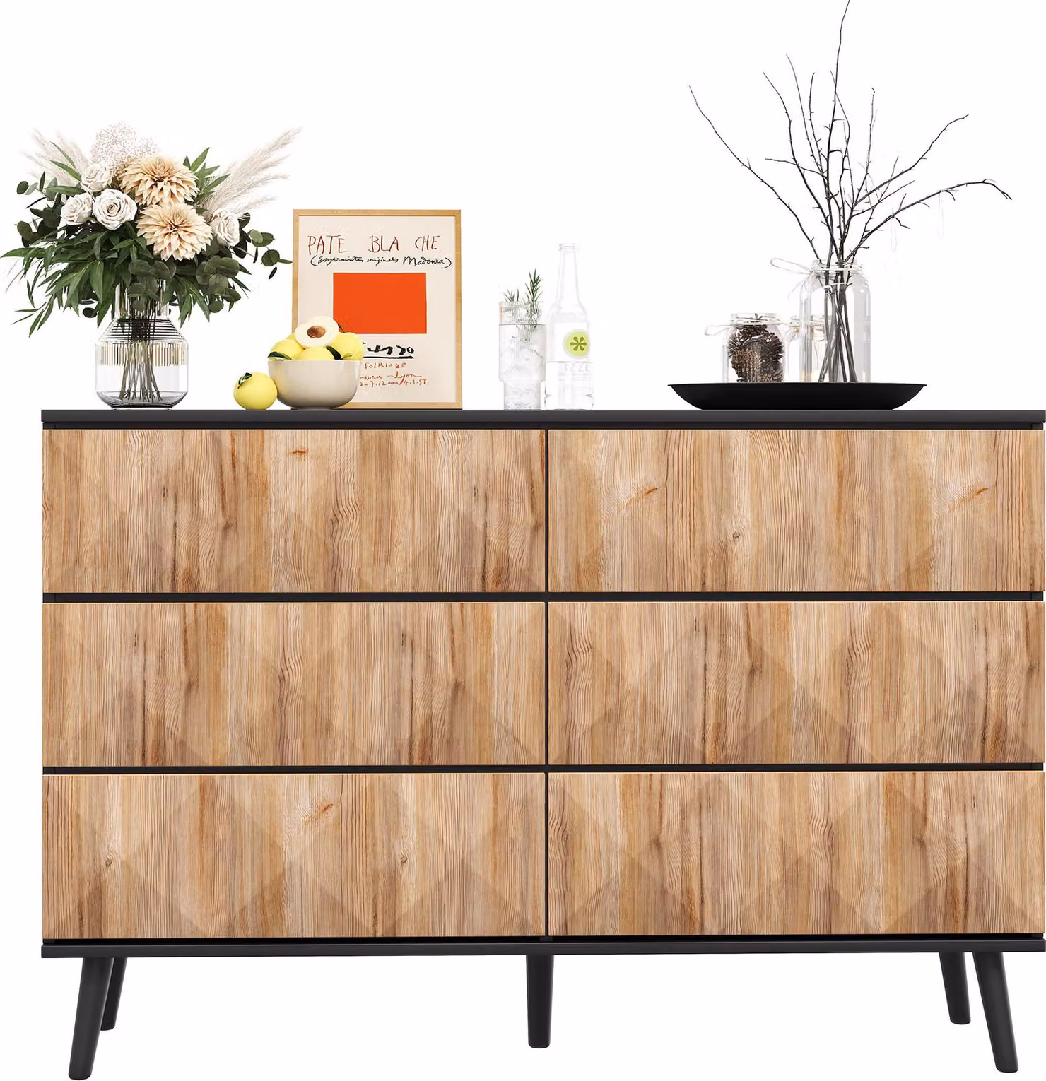 La credenza e la cassettiera Sweiko sono caratterizzate da una combinazione di tonalità di legno nero e naturale e da ante rialzate.