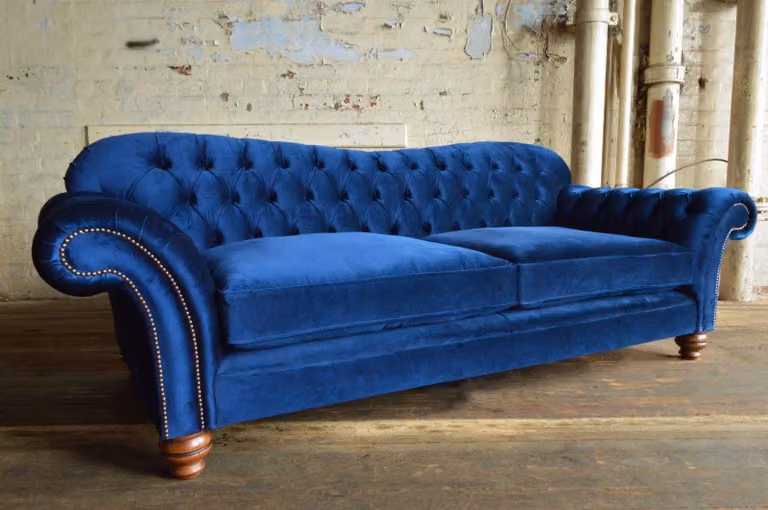 Chesterfield Design Luxus Polster Sofa Couch Sitz Garnitur Leder 1023
