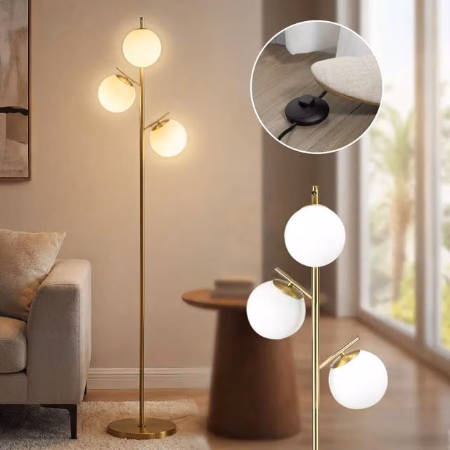 Lampada da terra moderna con 3 paralumi sferici in vetro e metallo oro/ottone con interruttore a pedale per soggiorno e camera da letto