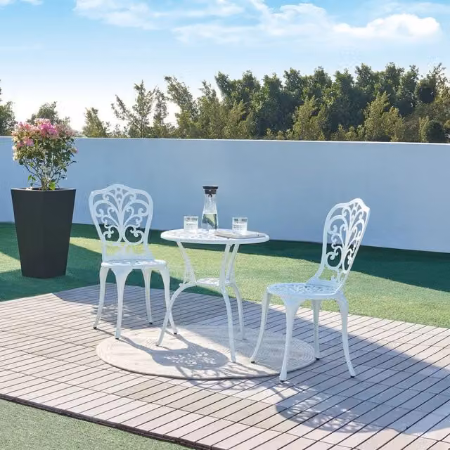 Set da Bistrot Lupsam casa.pro composto da Tavolo Rotondo e 2 Sedie in Alluminio Verniciato Bianco opaco